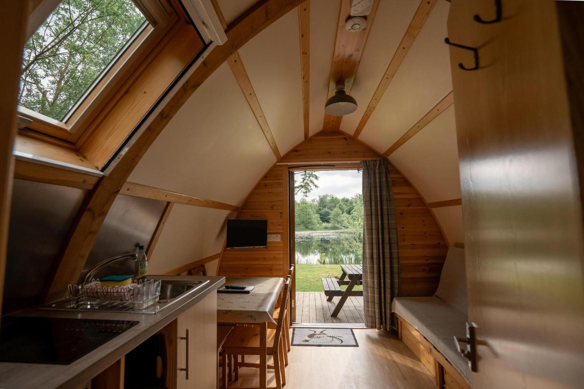 Ball Hall Farm By Wigwam Holidays East Cottingwith Номер фото